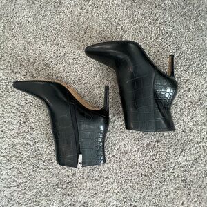Vince Camuto Black Croc-Pattern Heeled Boots